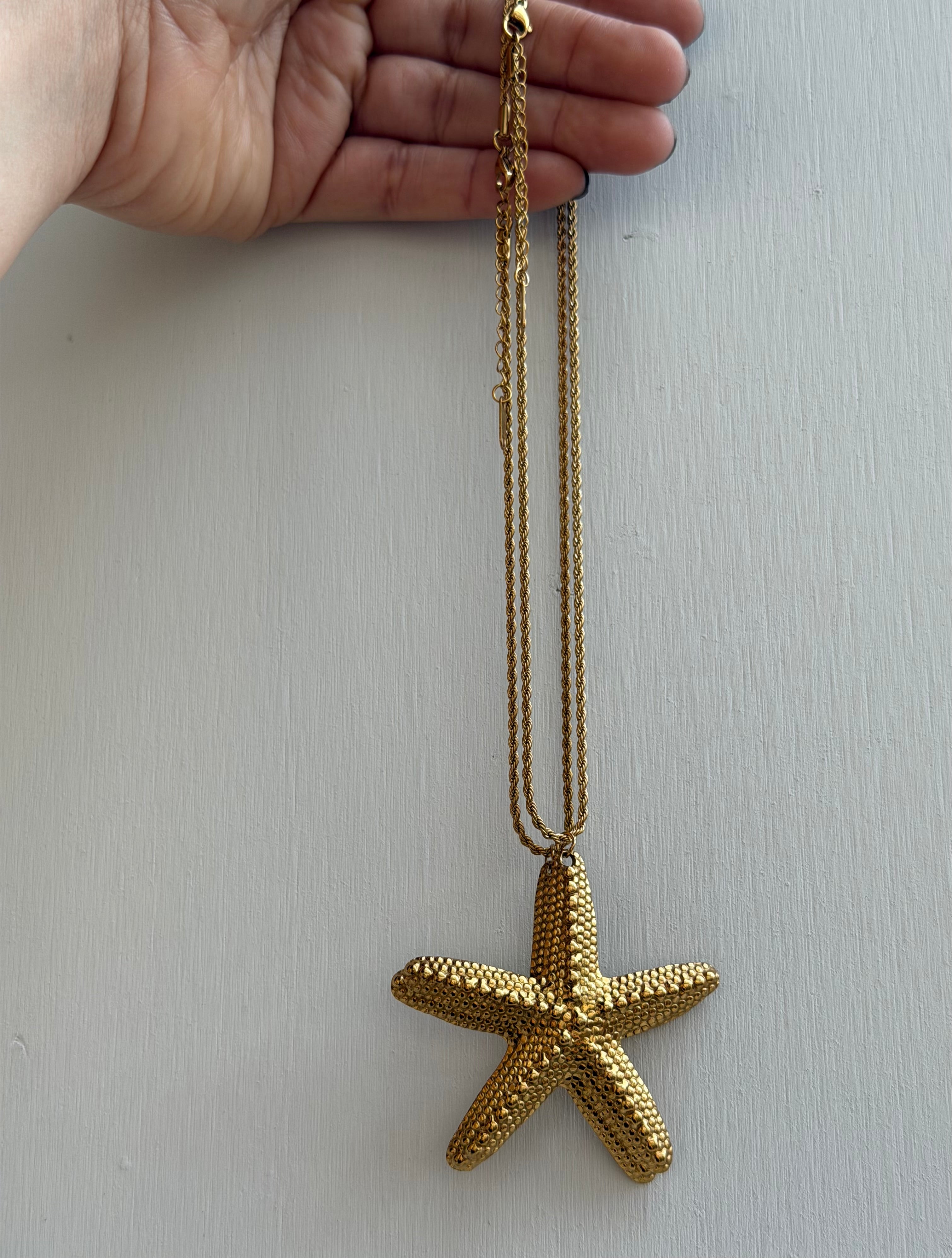 COROLINA STARFISH NECKLACE