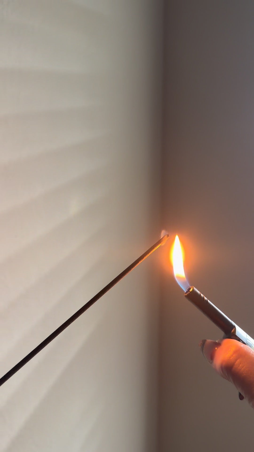 WHITE COPAL HAN -DIPPED PREMIUM INCENSE STICKS