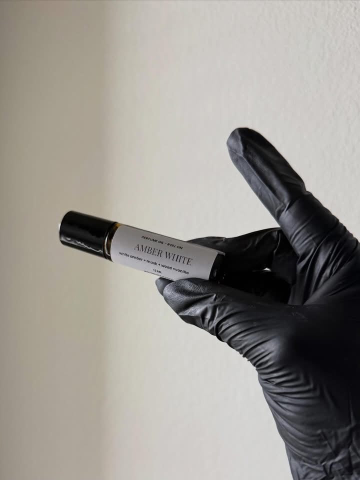AMBER WHITE PERFUME OIL ROLL-ON