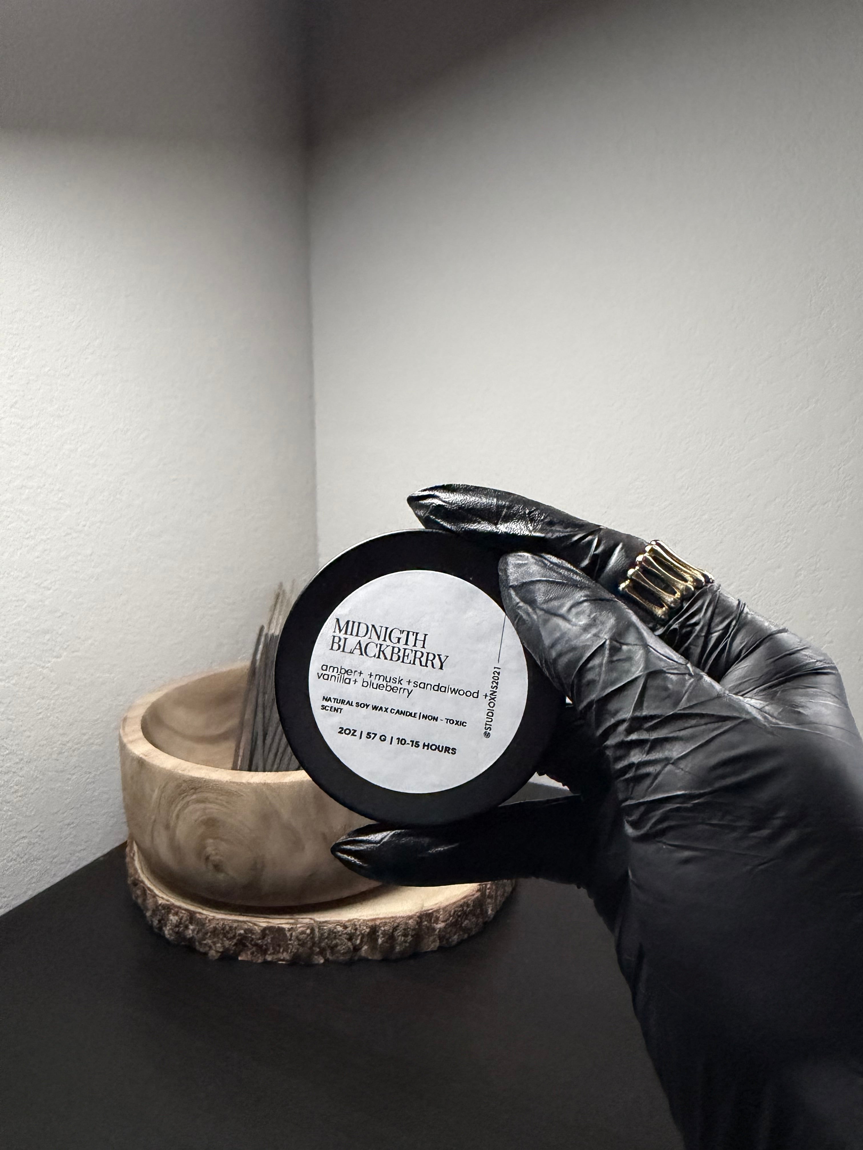 MIDNIGHT BLACKBERRY TRAVEL TIN CANDLE