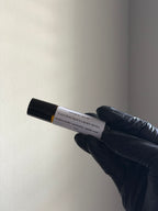 VALENTINO DONNA BORN ROMA PERFUME  OIL ROLL- ON
