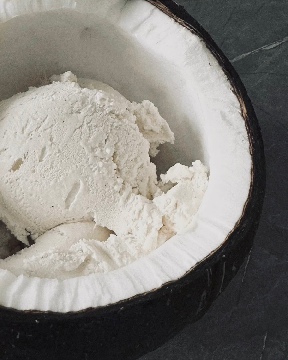 CREAMY COCONUT SOY WAX CANDLE