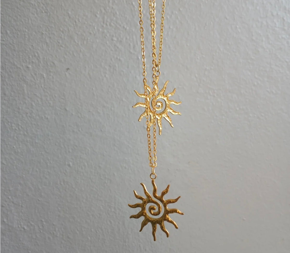 SOLELY NECKLACE