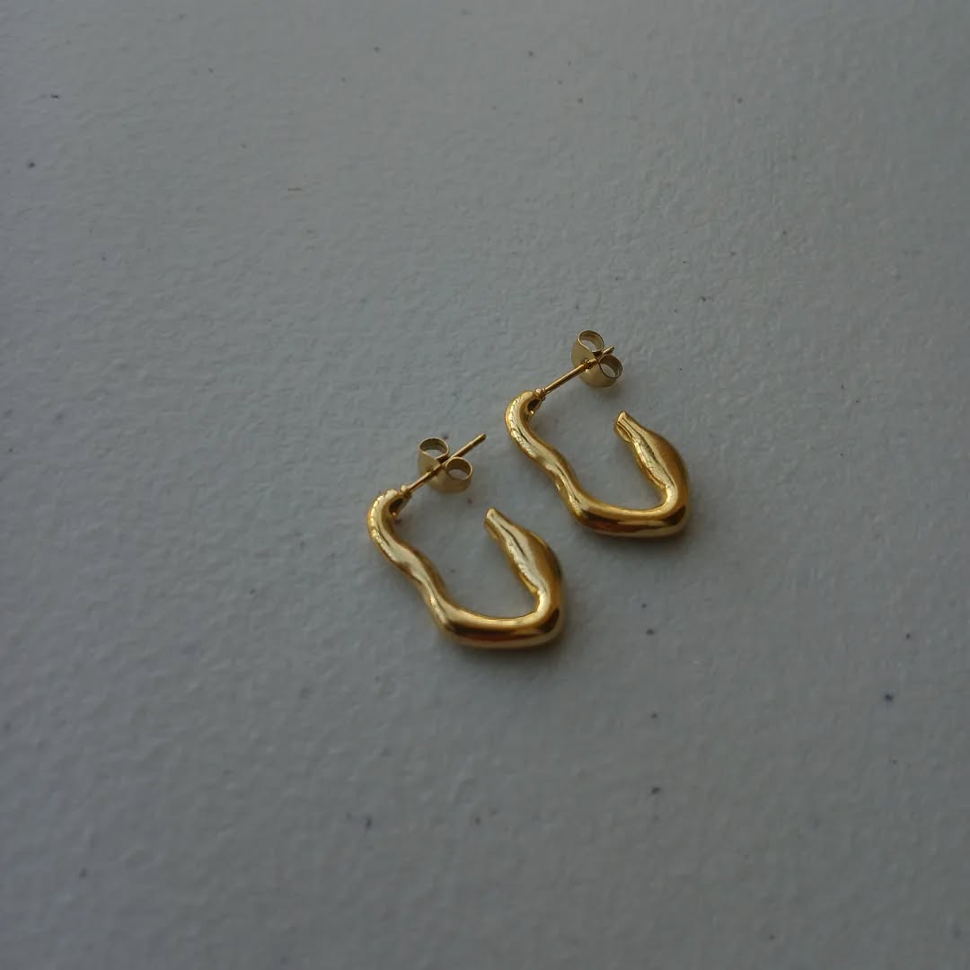 GOLDEN MELT EARRINGS