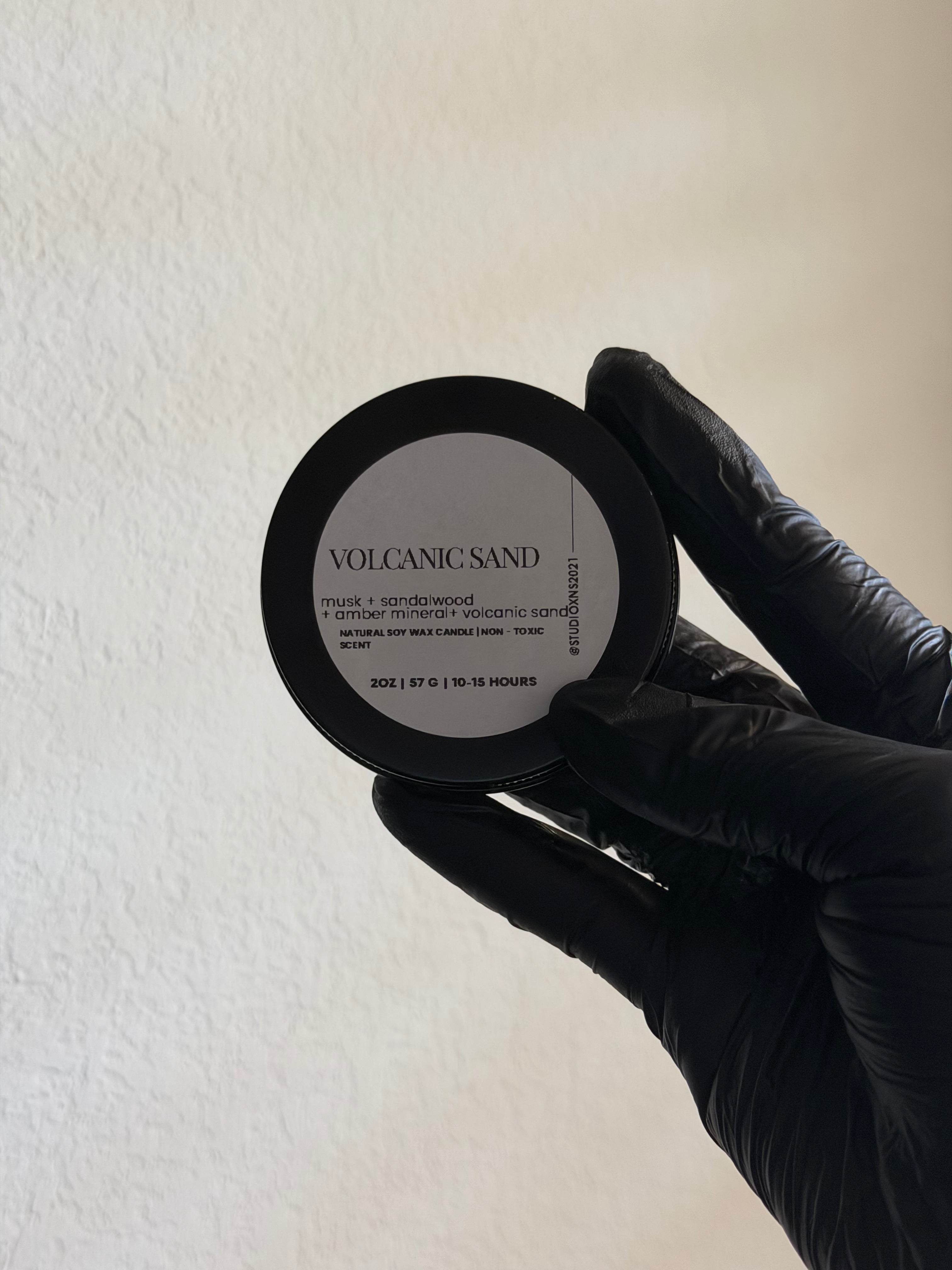 VOLCANIC SAND TRAVEL TIN CANDLE
