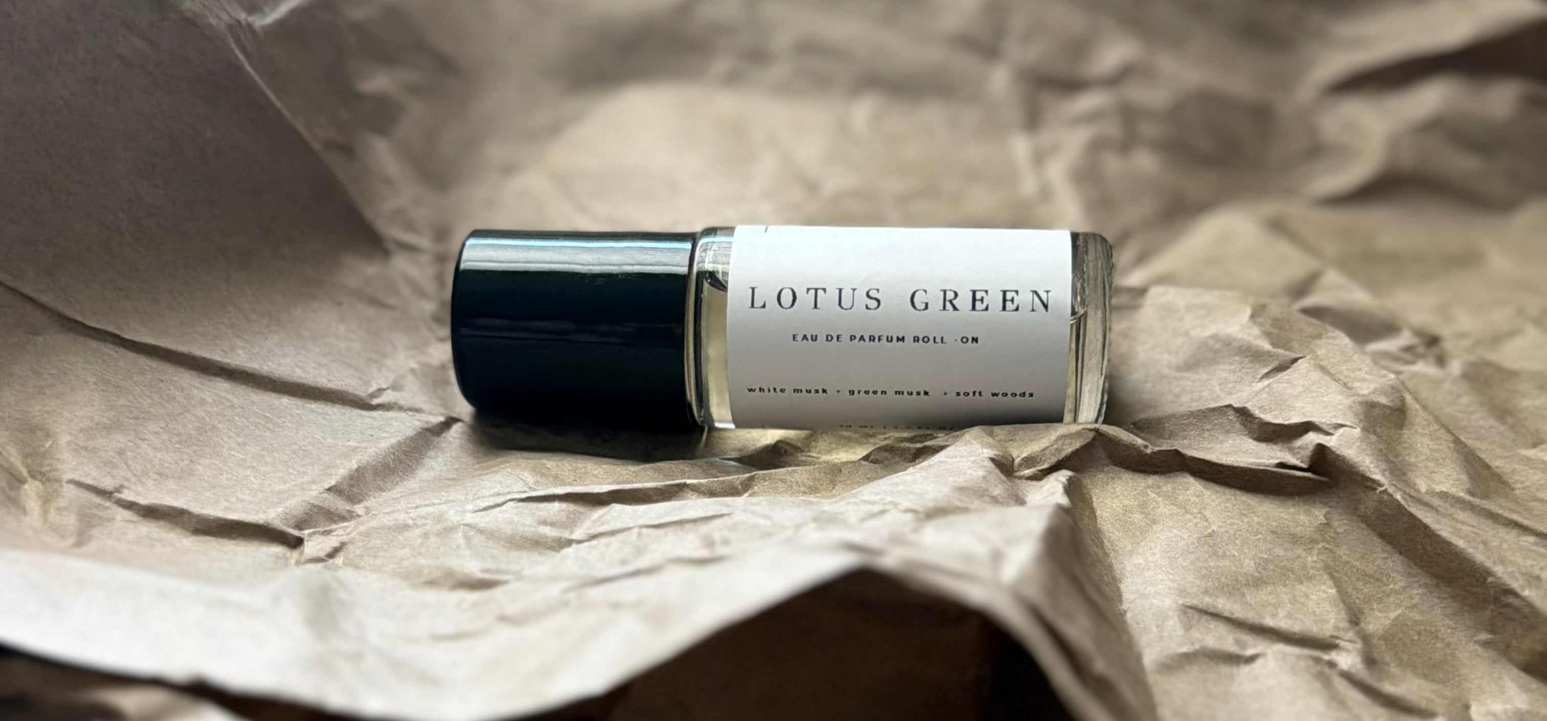 LOTUS GREEN EAU DE PARMU  ROLL - ON