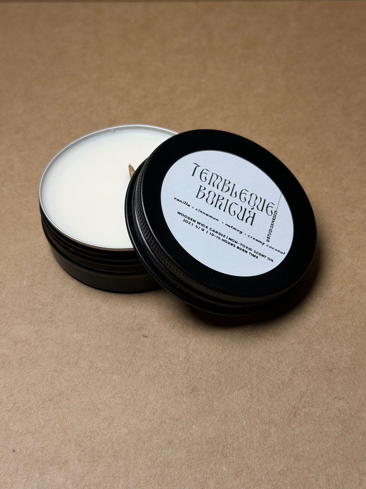 TEMBLEQUE BORICUA TAVEL TIN CANDLE