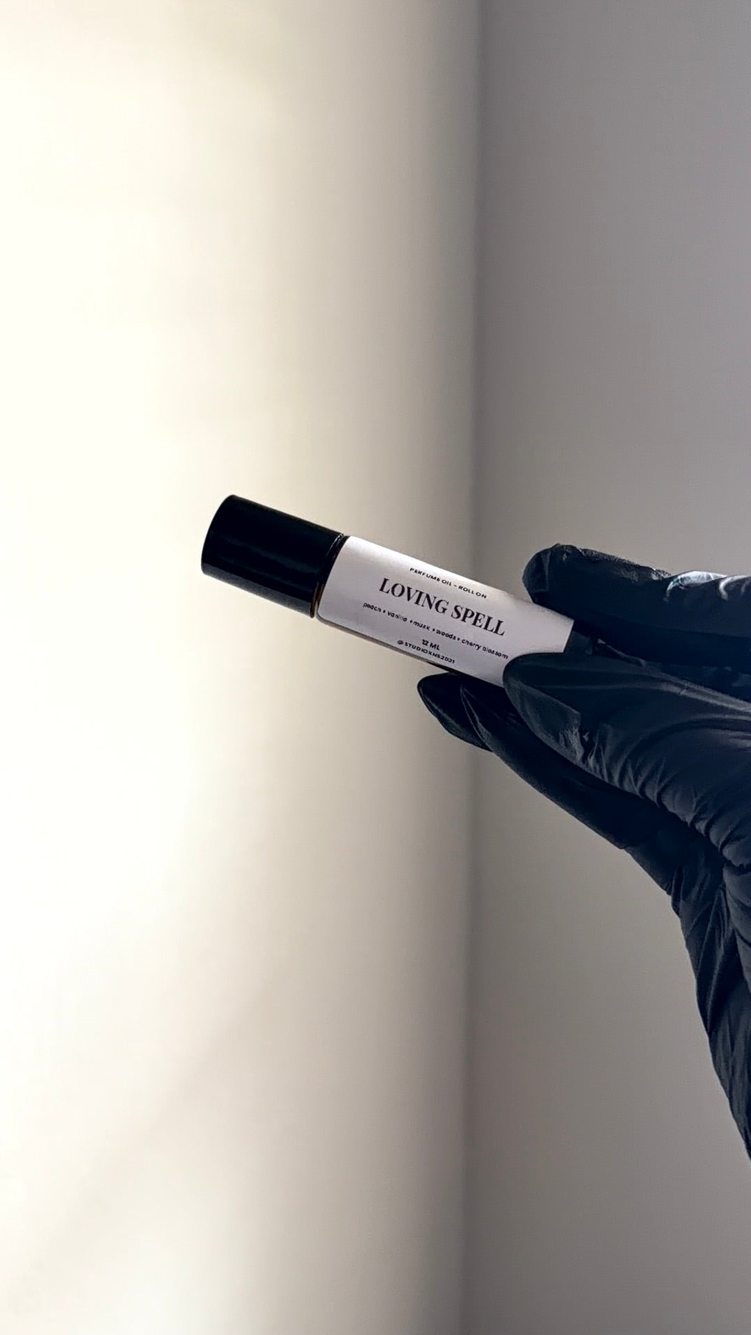 LOVING SPELL PERFUME OIL ROLL - ON