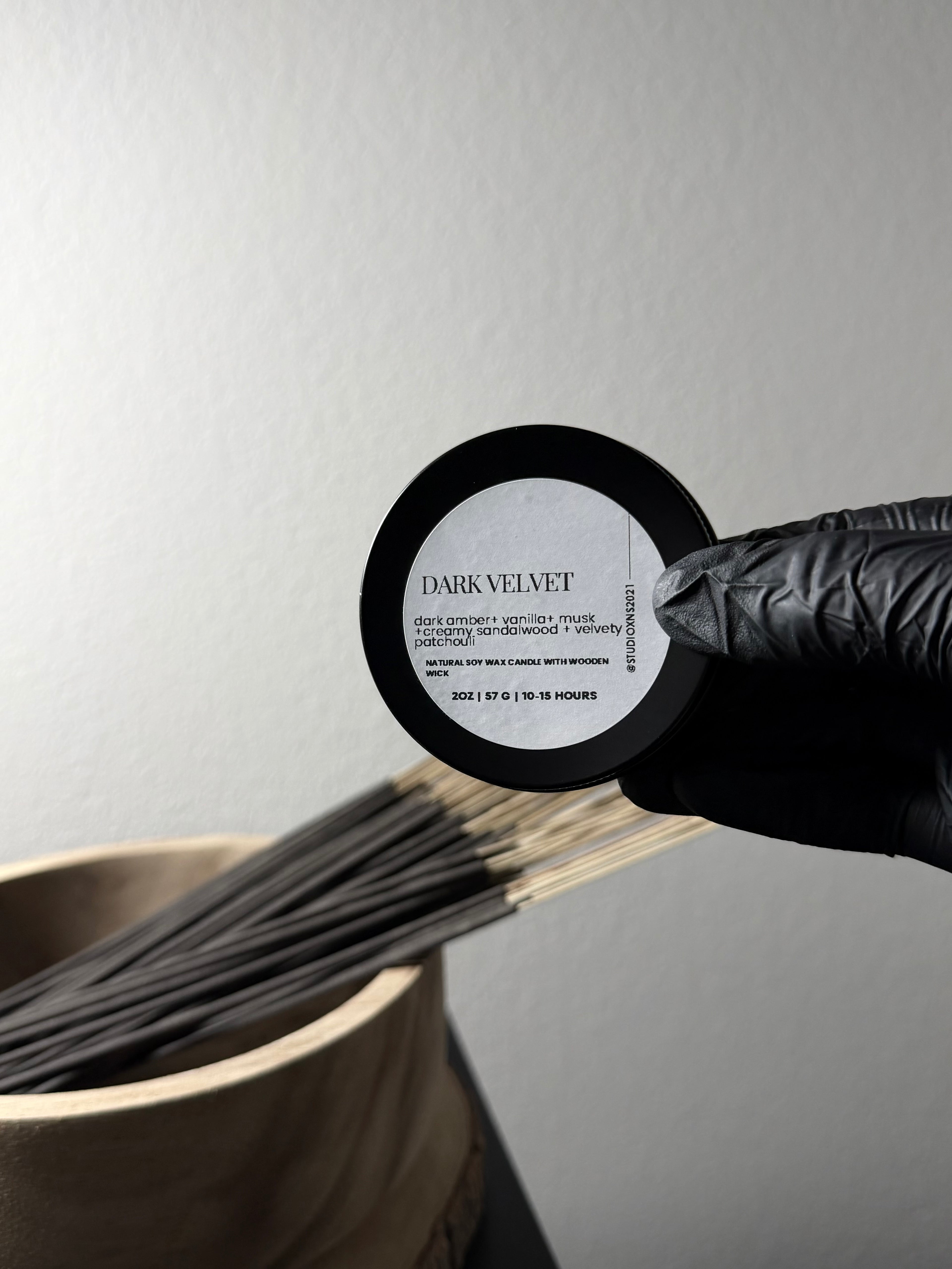 DARK VELVET TRAVEL TIN CANDLE