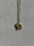 VINTAGE CAMARA NECKLACE