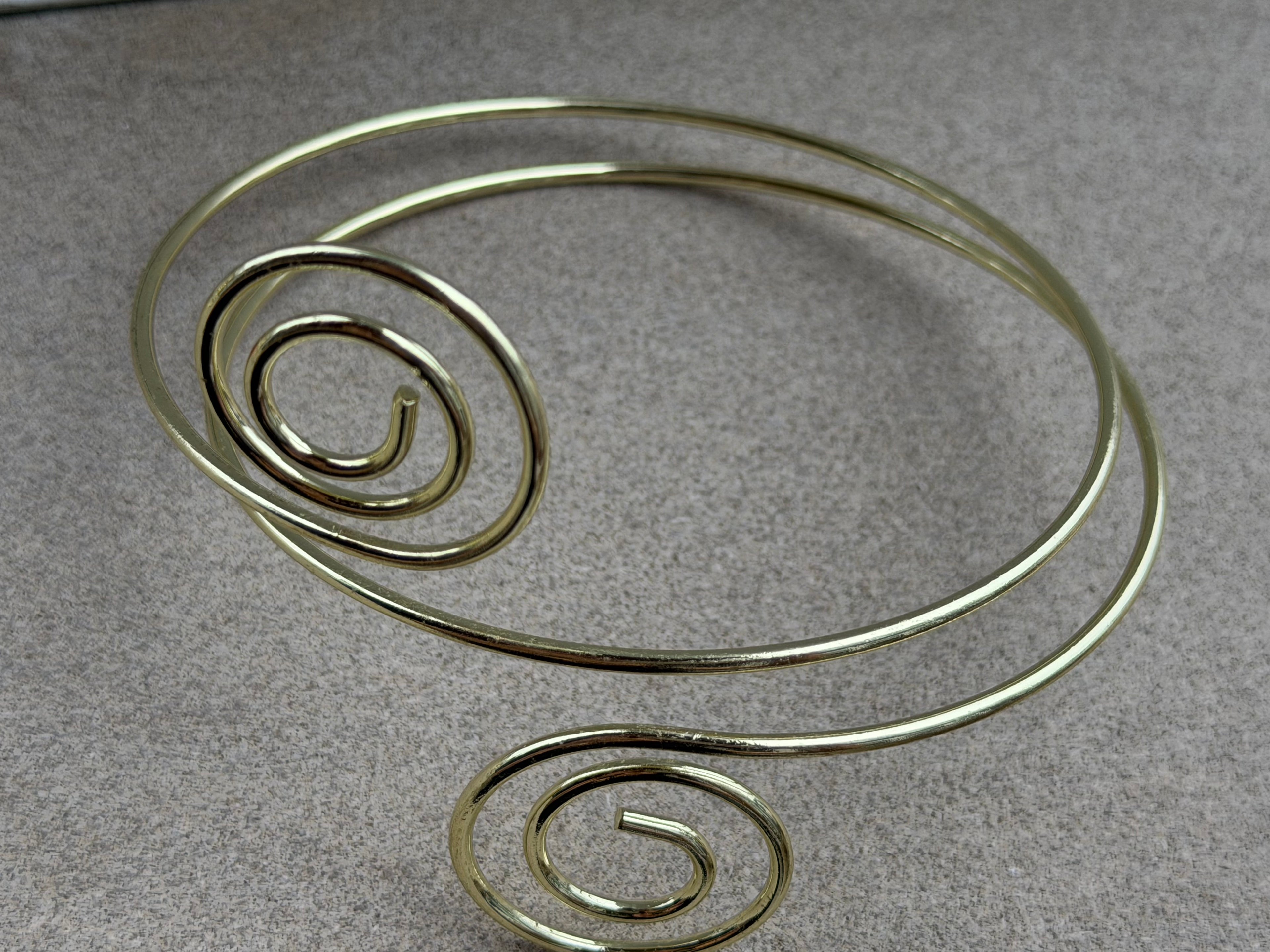 GAIA SPIRAL ARM CUFF