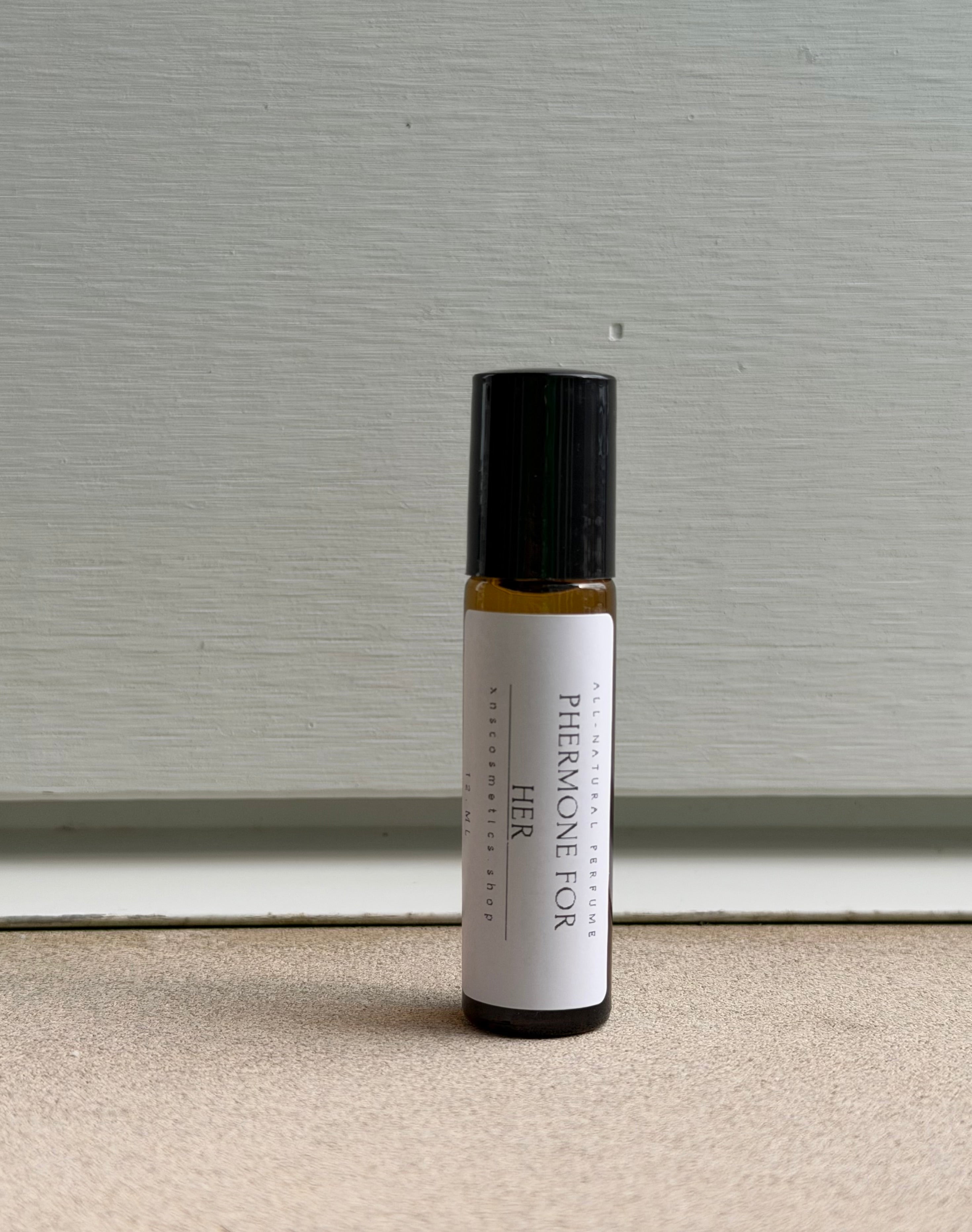PERFUME OIL ROLL - ON PHEROMONE FOR HER