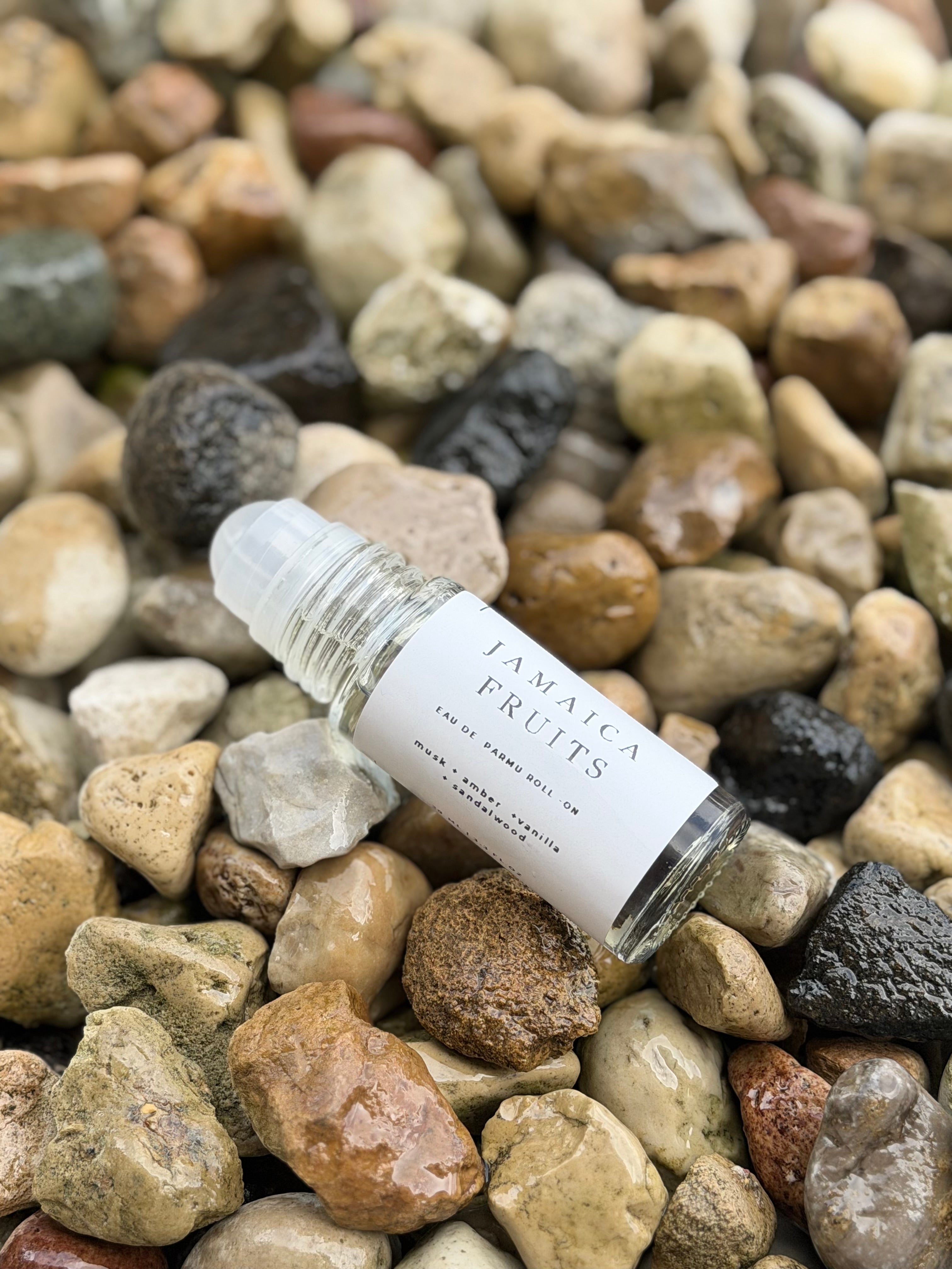 CHAMPAGNE TOAST EAU DE PARFUM ROLL-ON