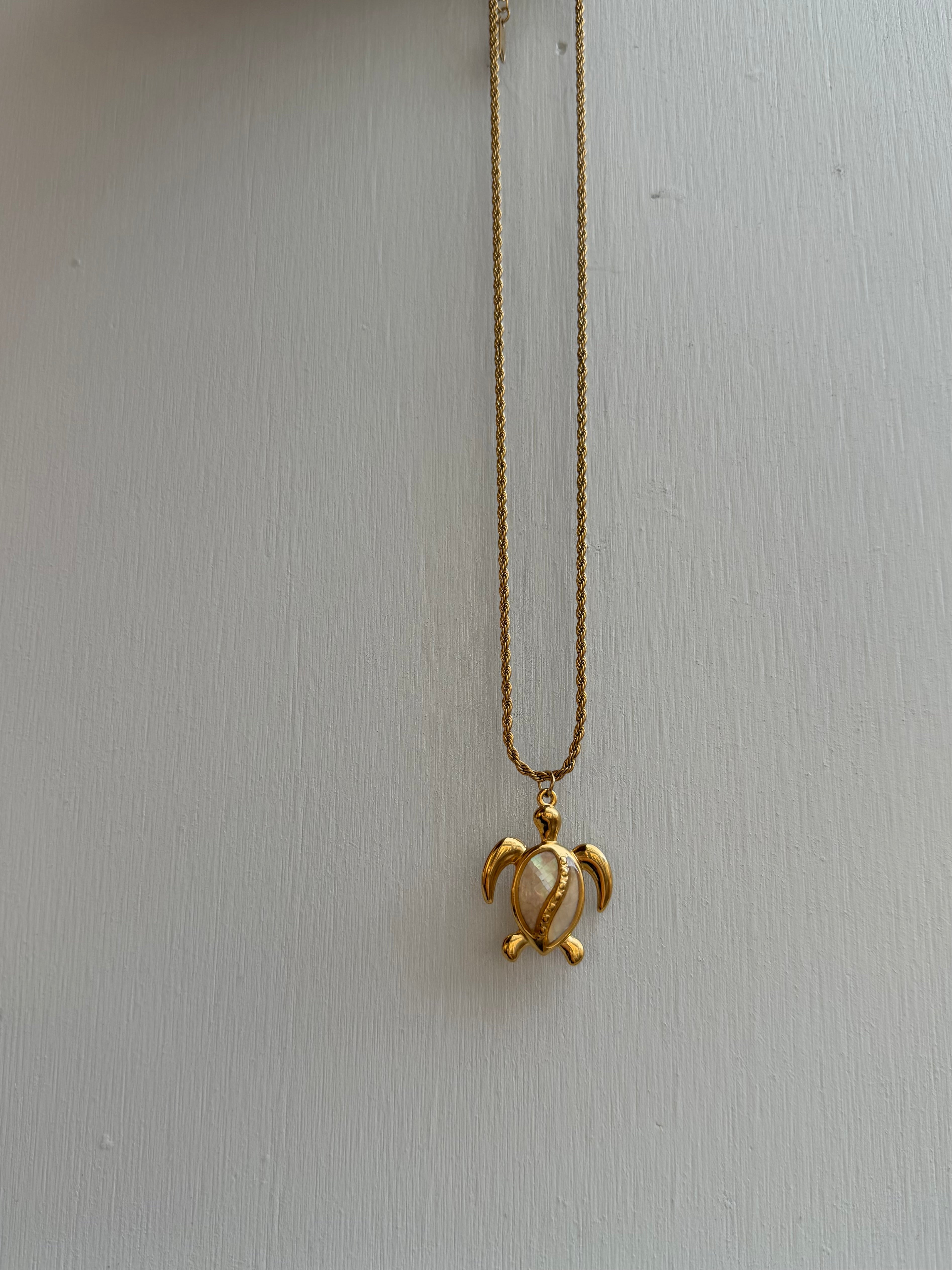 BRISA SALADA NECKLACE