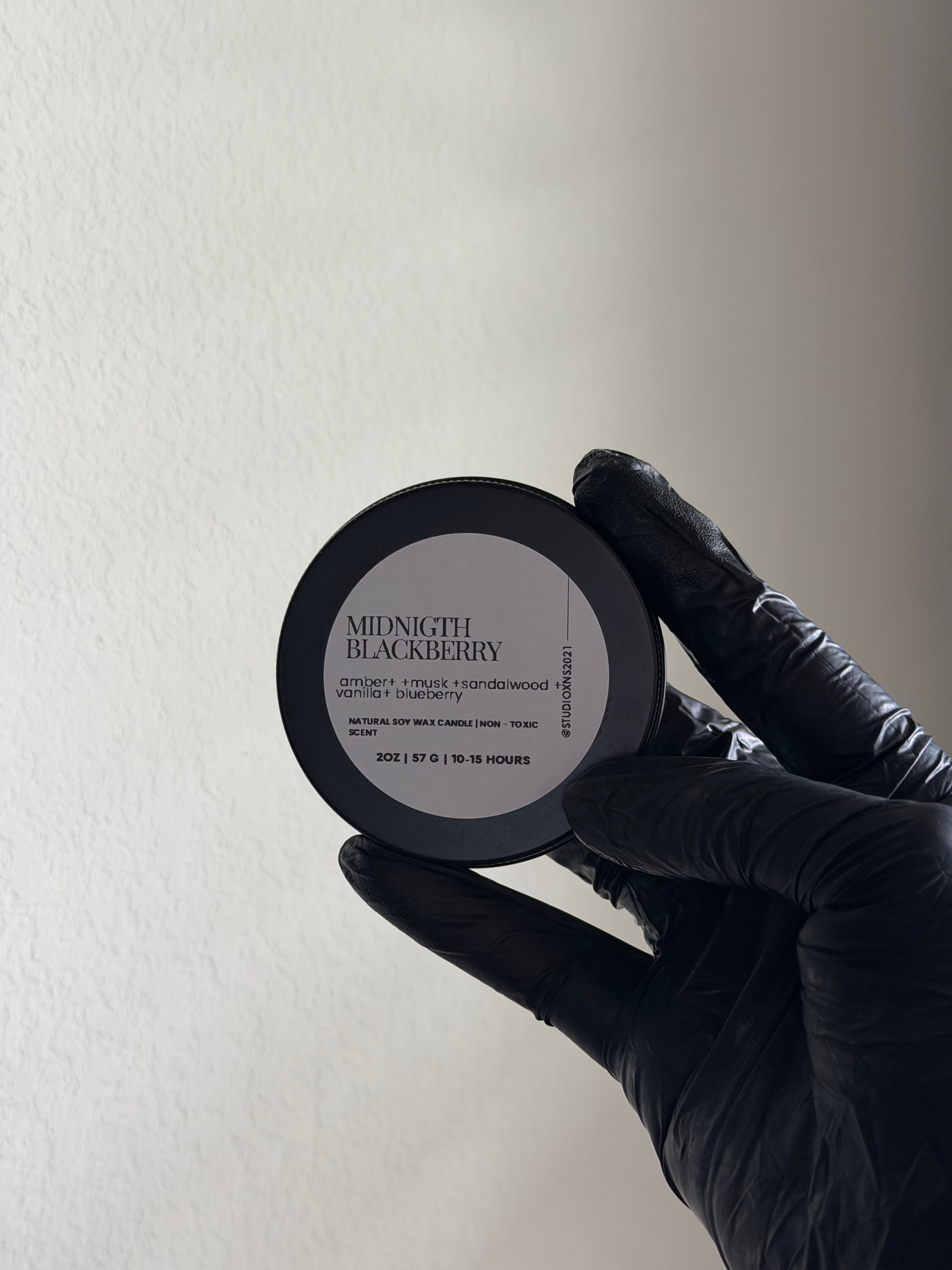 MIDNIGHT BLACKBERRY TRAVEL TIN CANDLE
