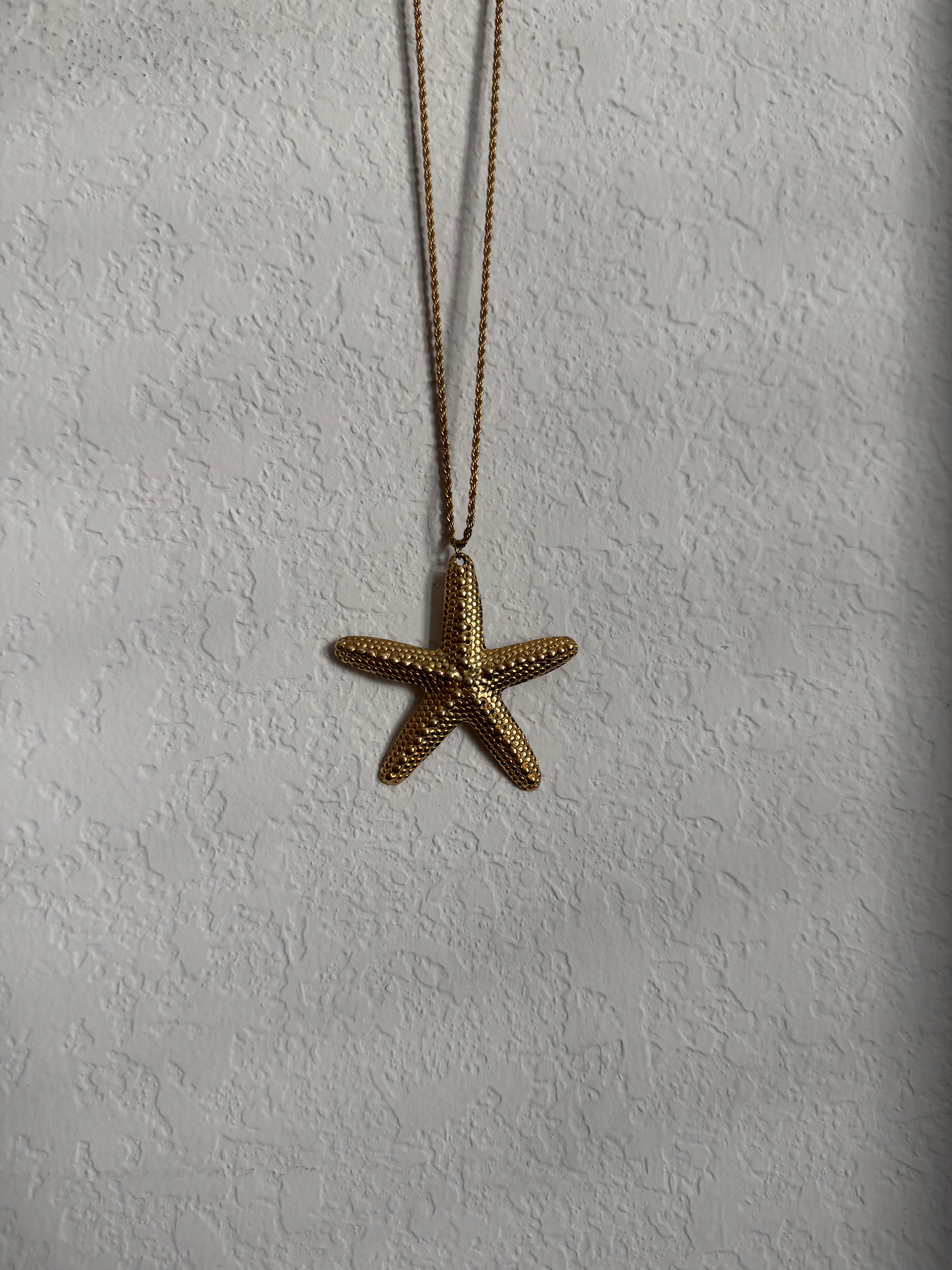 COROLINA STARFISH NECKLACE