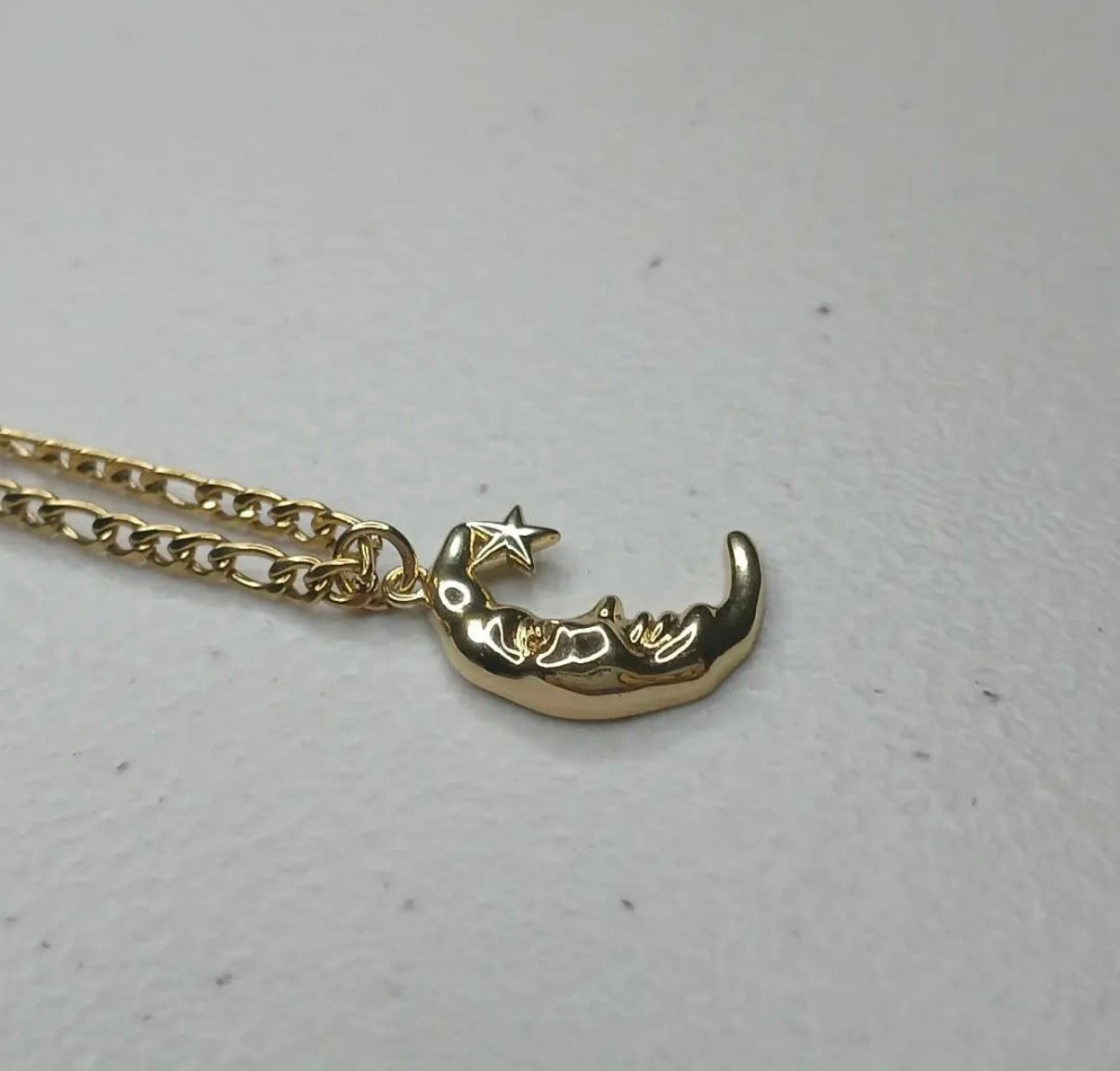 SELENE NECKLACE