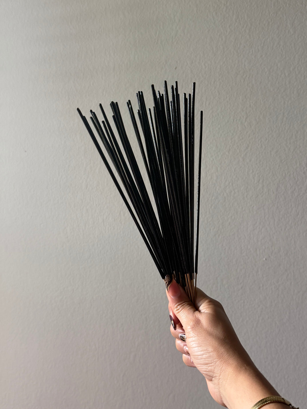 WHITE COPAL HAN -DIPPED PREMIUM INCENSE STICKS