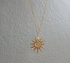 SOLELY NECKLACE