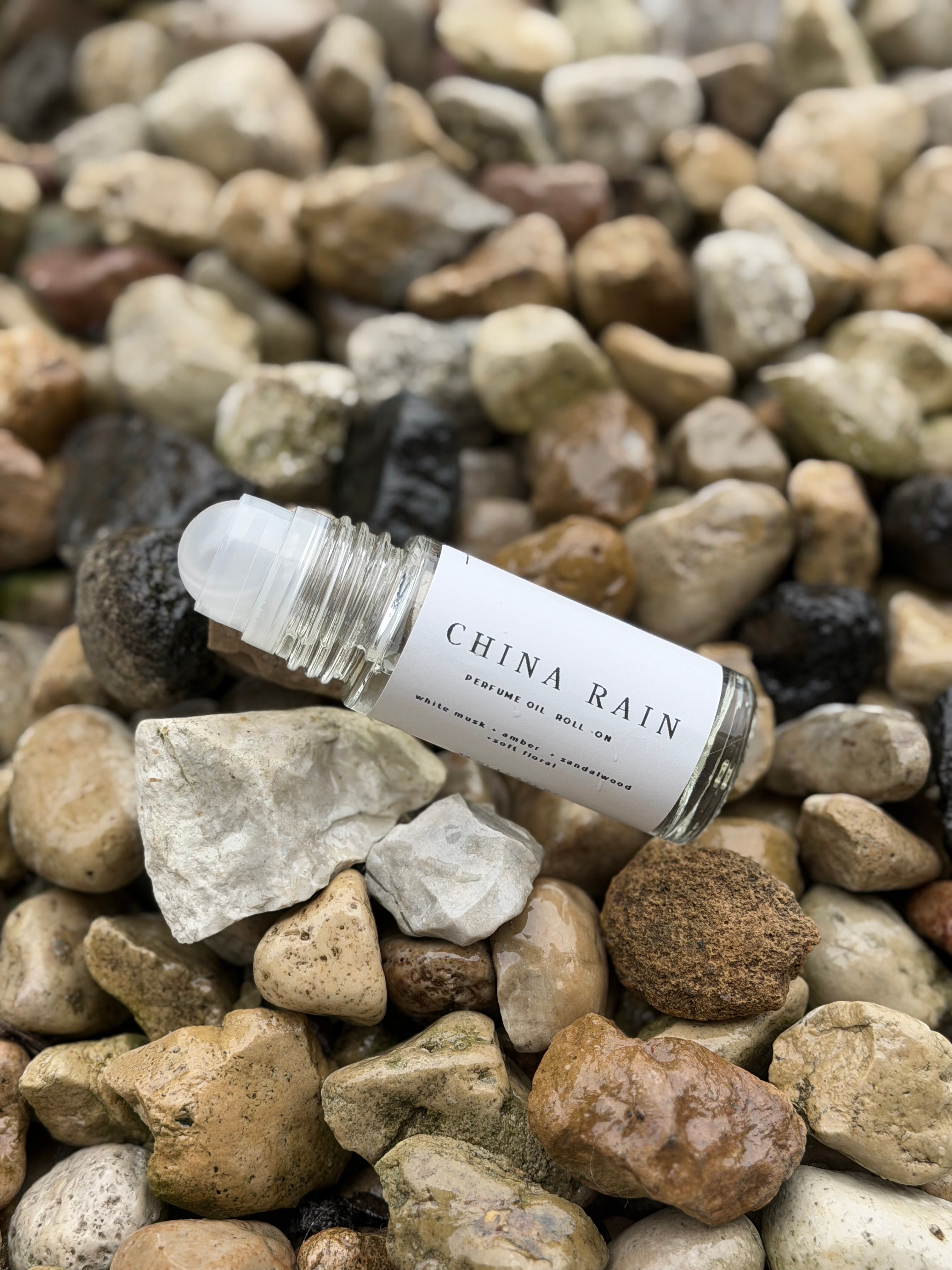 CHINA RAIN PERFUME OIL ROLL- ON