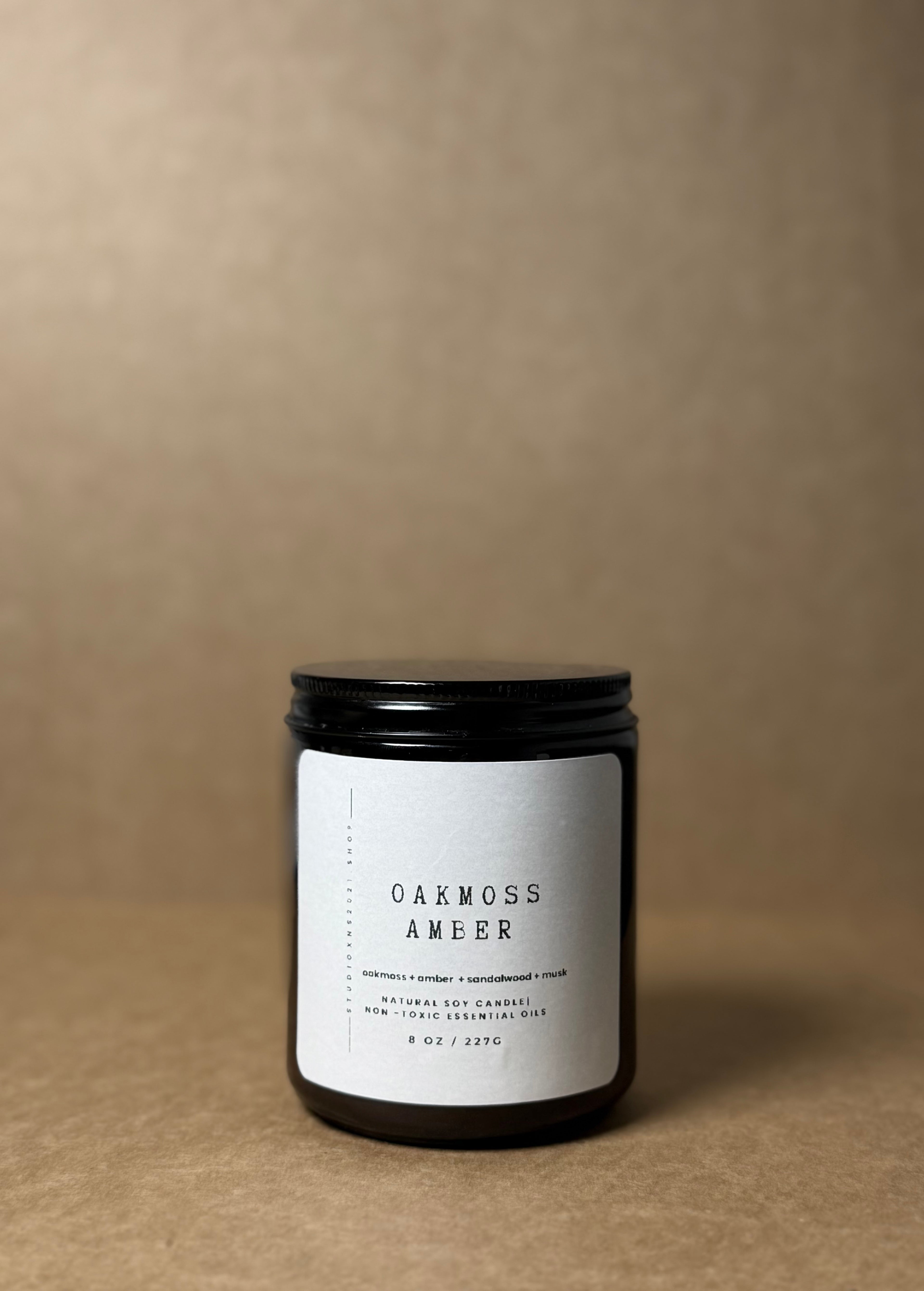 OAKMOSS AMBER SOY WAX CANDLE